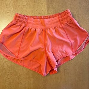 Lululemon Hotty Hot in coral, size 8